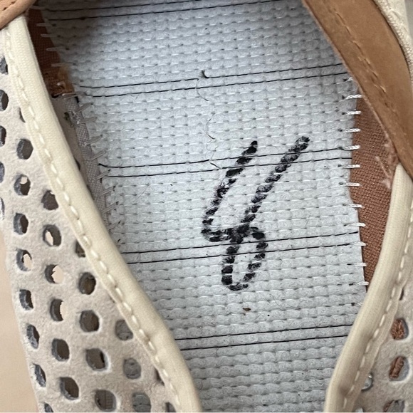 Emu Australia Meroo Slip On Flat Sz 8 Perforated Canvas Suede Natural Cream Tan - Picture 12 of 12